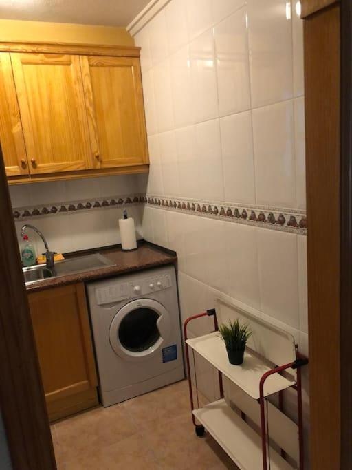 Nice Apartment Near The Park Torrevieja Buitenkant foto